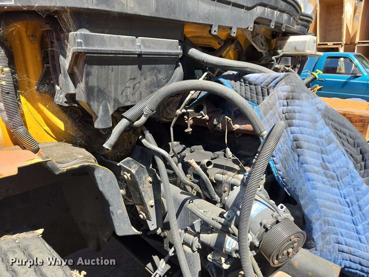 image for item EC0979 2012 International 4300  box truck