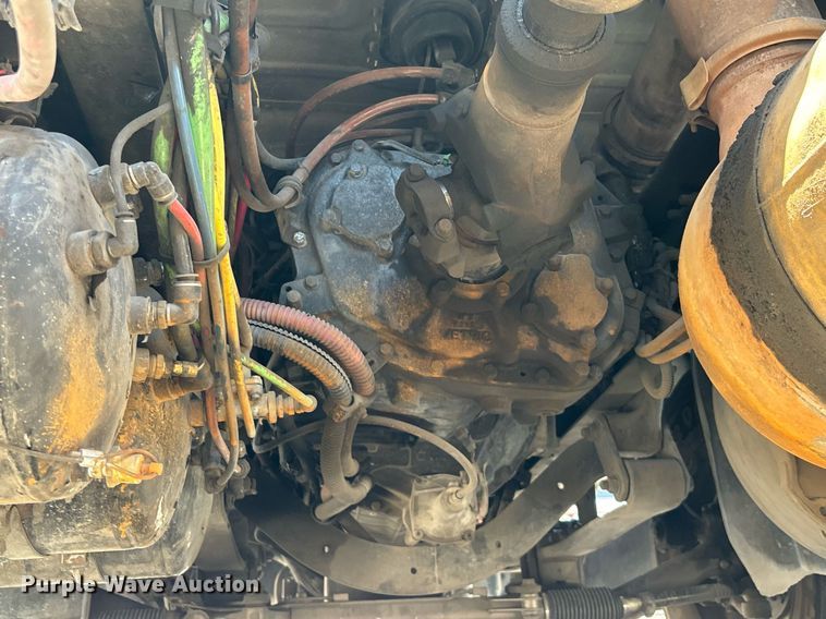 image for item EC3579 2008 Freightliner Cascadia semi truck