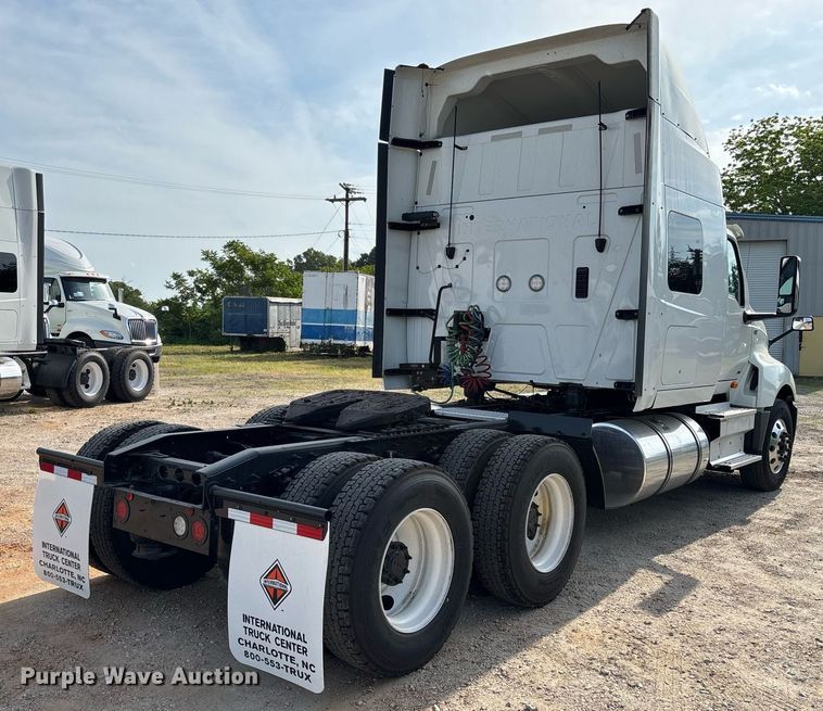 image for item EC3581 2020 International LT625 semi truck