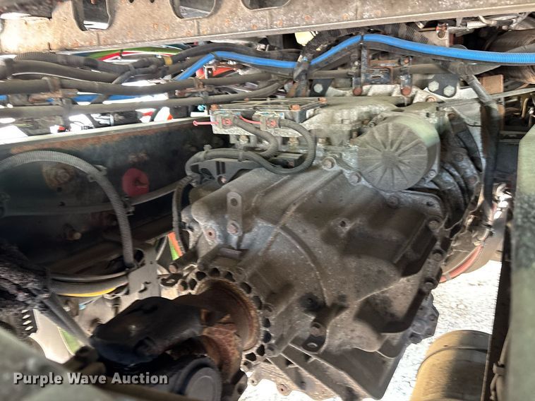 image for item EC3581 2020 International LT625 semi truck