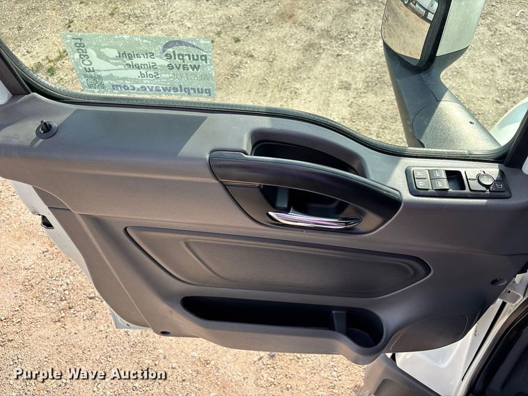 image for item EC3581 2020 International LT625 semi truck