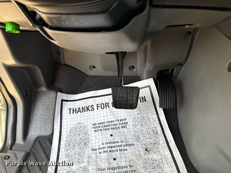 image for item EC3581 2020 International LT625 semi truck