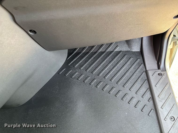 image for item EC3581 2020 International LT625 semi truck