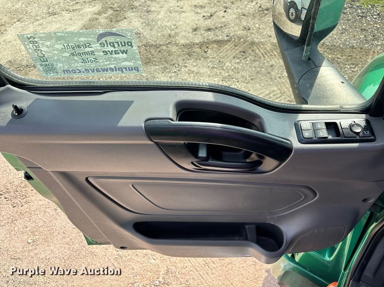 image for item EC3582 2020 International LT625 semi truck