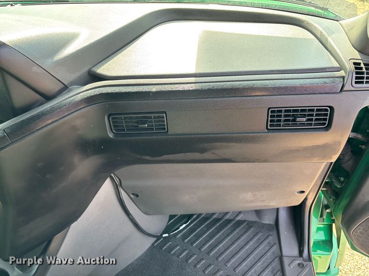 image for item EC3582 2020 International LT625 semi truck