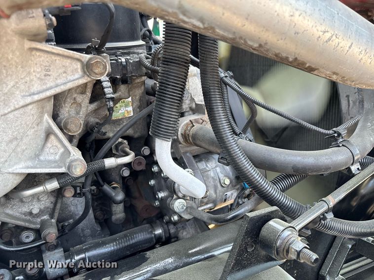 image for item EC3582 2020 International LT625 semi truck