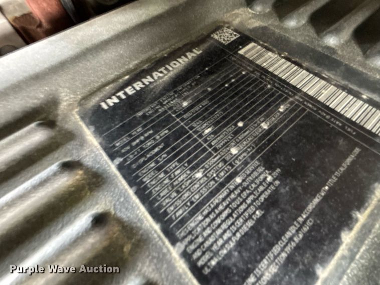 image for item EC3582 2020 International LT625 semi truck