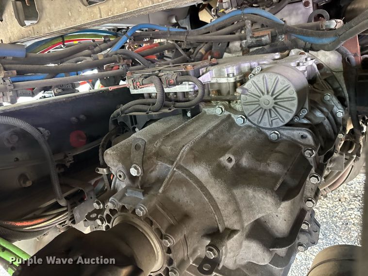 image for item EC3585 2020 International LT625 semi truck