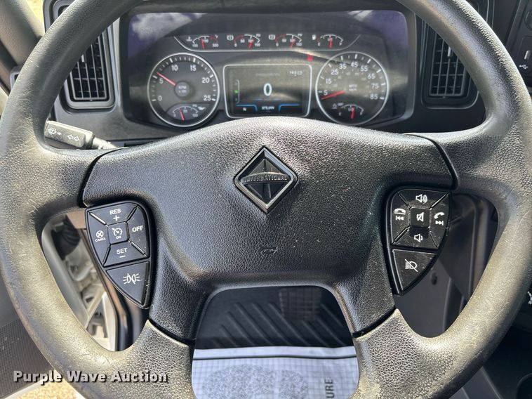 image for item EC3585 2020 International LT625 semi truck