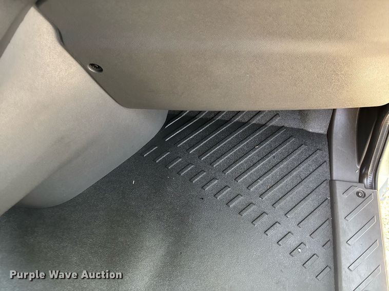 image for item EC3585 2020 International LT625 semi truck