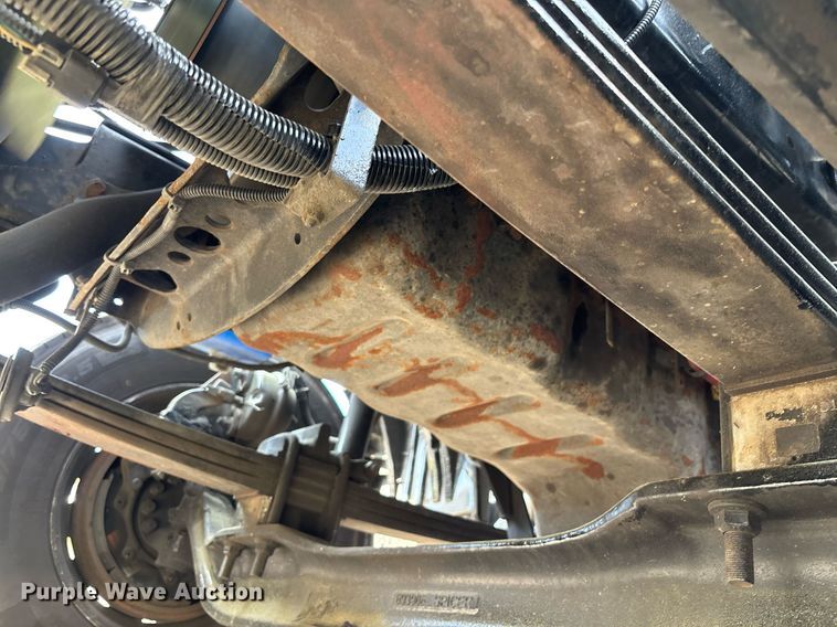 image for item EC3585 2020 International LT625 semi truck