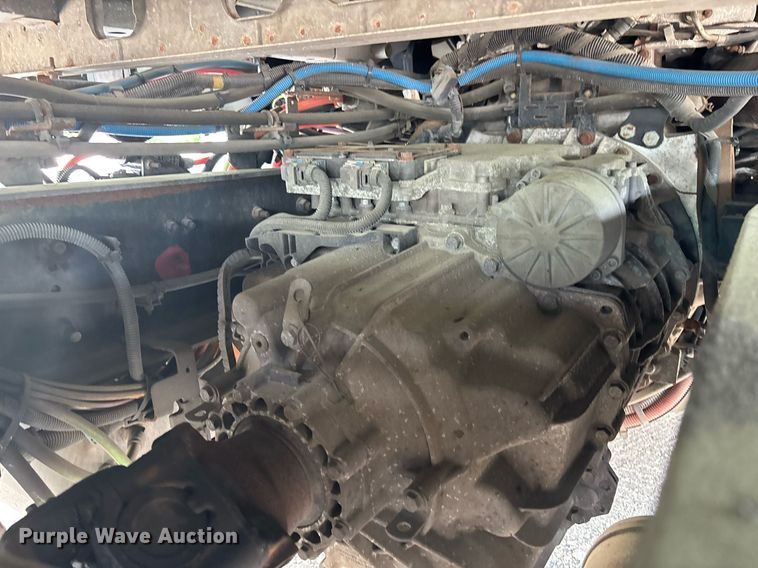 image for item EC3589 2020 International LT625 semi truck