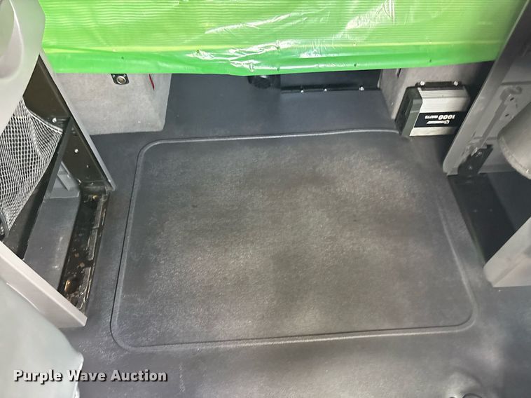 image for item EC3589 2020 International LT625 semi truck