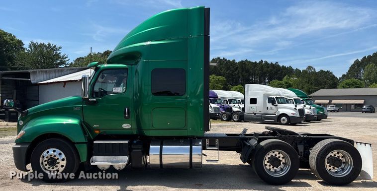 image for item EC3590 2020 International LT625 semi truck