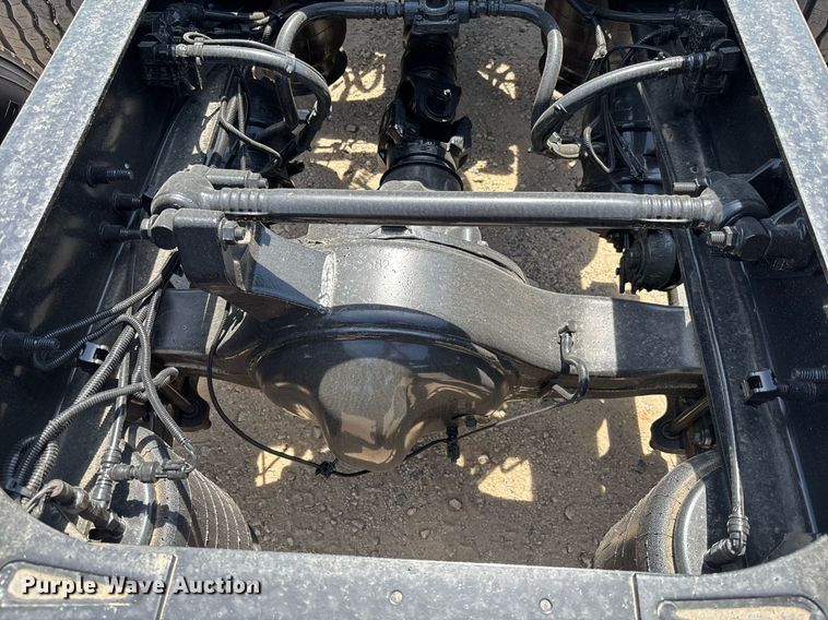 image for item EC3590 2020 International LT625 semi truck