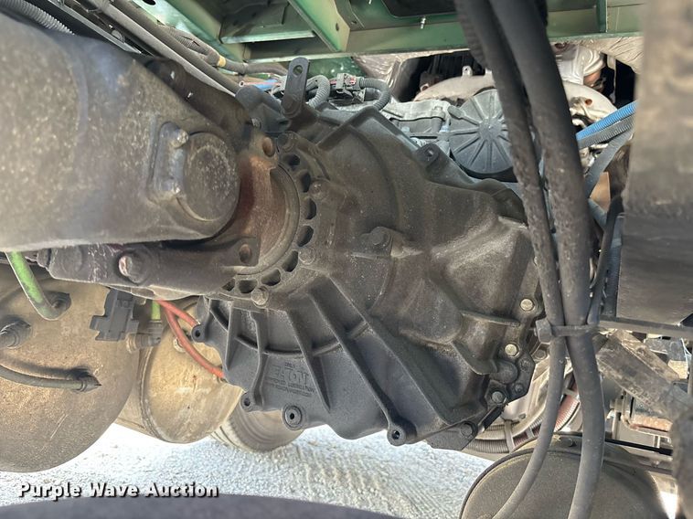 image for item EC3590 2020 International LT625 semi truck