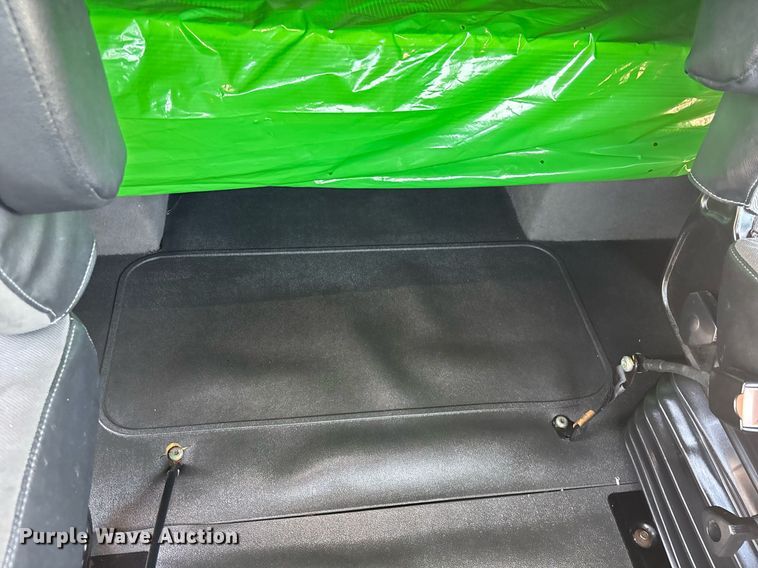 image for item EC3590 2020 International LT625 semi truck