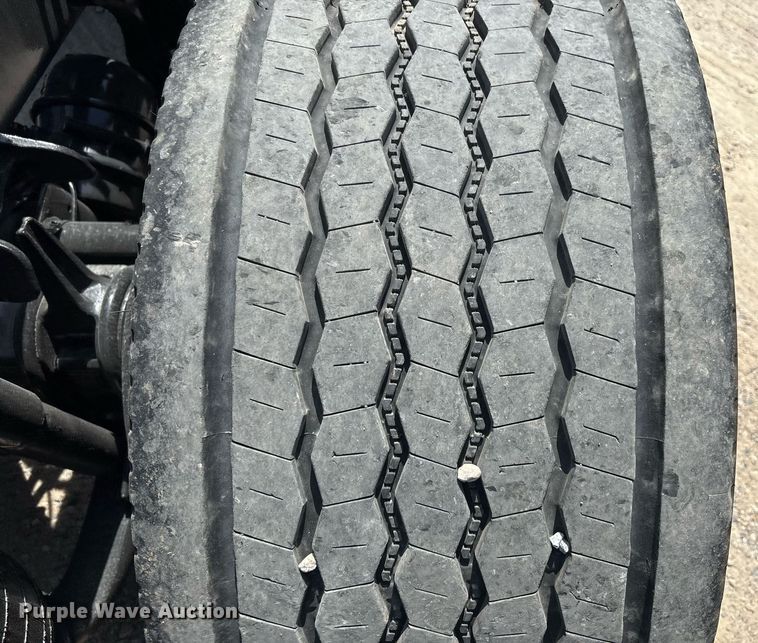 image for item EC3590 2020 International LT625 semi truck