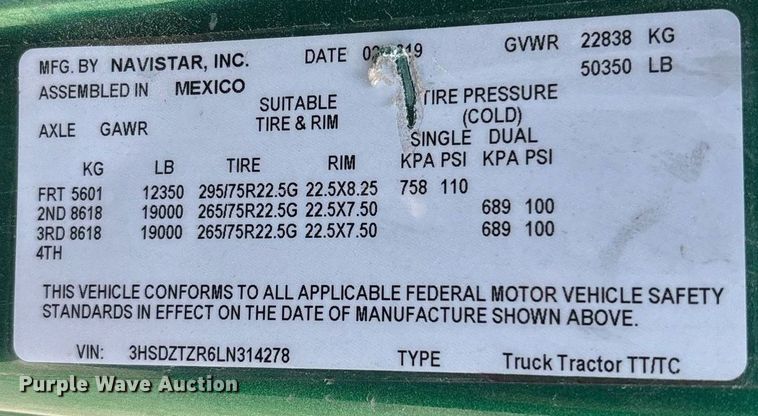 image for item EC3590 2020 International LT625 semi truck