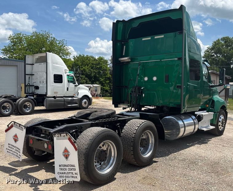 image for item EC3592 2020 International LT625 semi truck