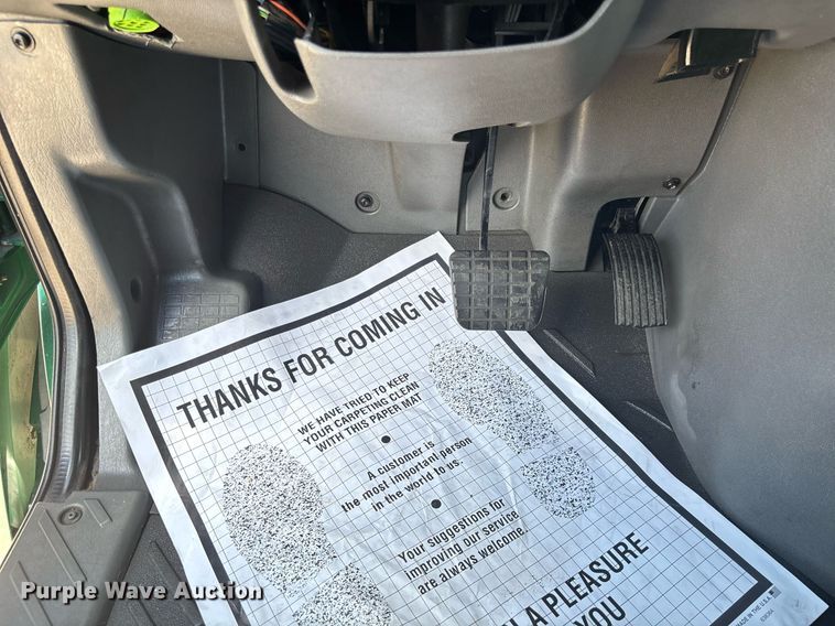 image for item EC3592 2020 International LT625 semi truck