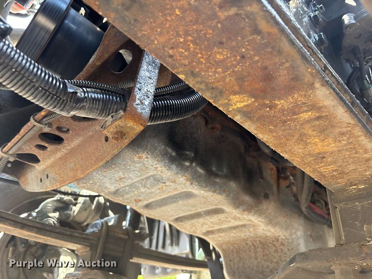 image for item EC3592 2020 International LT625 semi truck