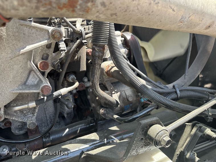 image for item EC3592 2020 International LT625 semi truck