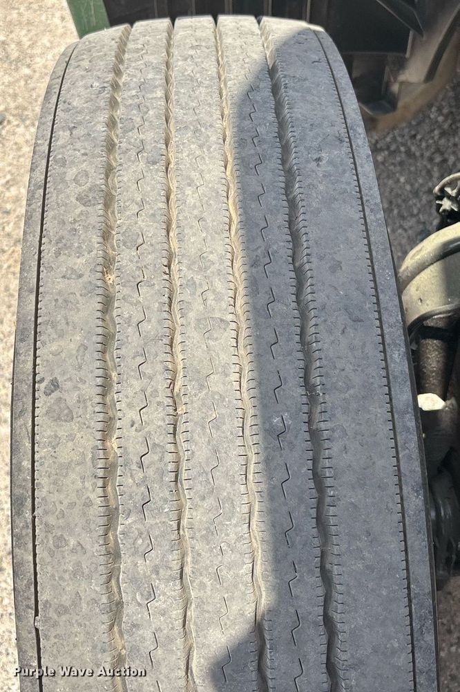 image for item EC3592 2020 International LT625 semi truck