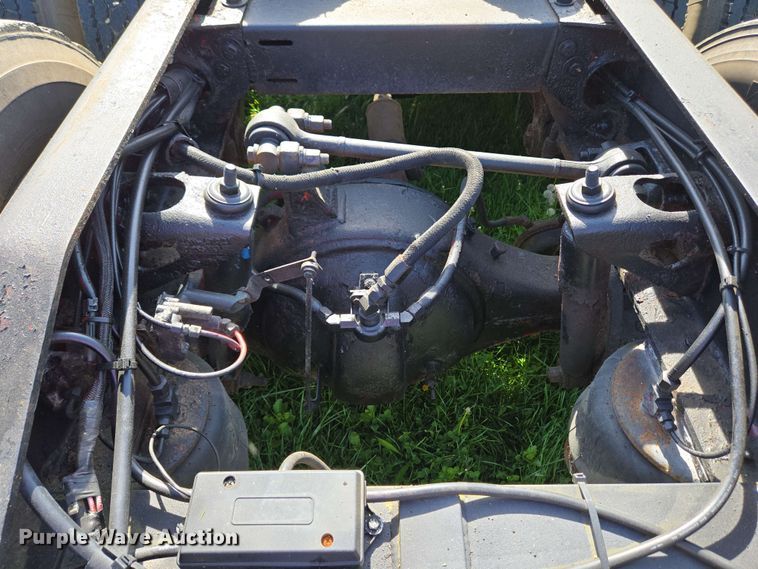 image for item EC4191 1990 Peterbilt semi truck