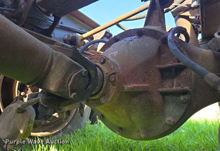 image for item EC4191 1990 Peterbilt semi truck