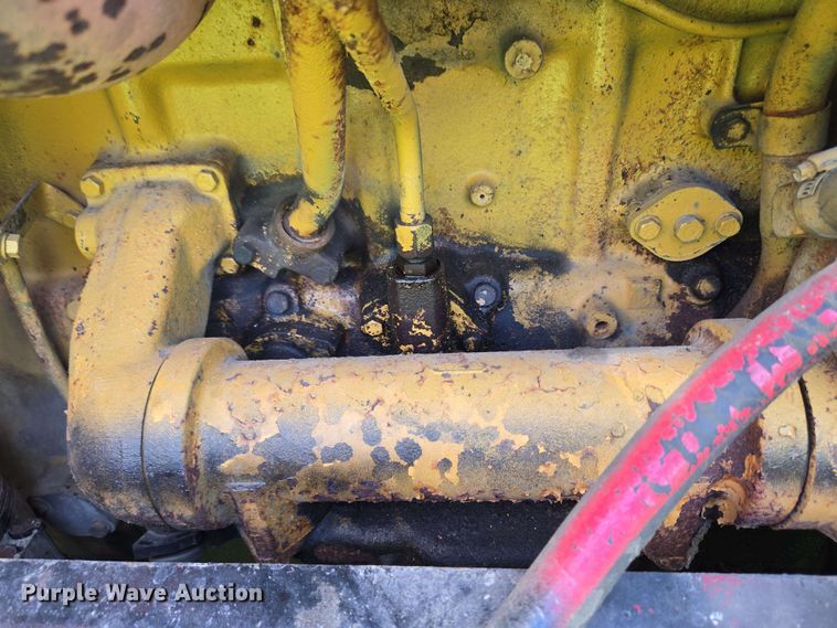 image for item EC4191 1990 Peterbilt semi truck