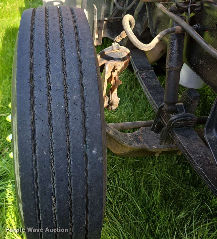 image for item EC4191 1990 Peterbilt semi truck