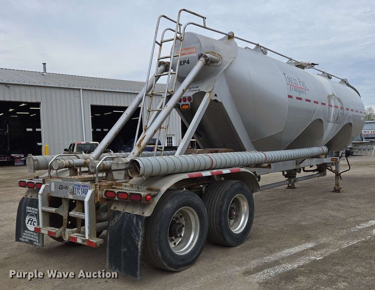 image for item EC4203 2019 Gallegos pneumatic dry bulk trailer