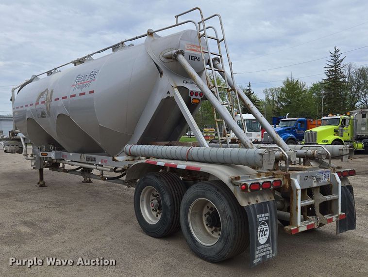 image for item EC4203 2019 Gallegos pneumatic dry bulk trailer