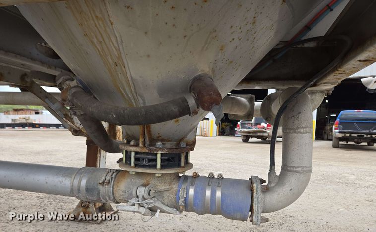 image for item EC4203 2019 Gallegos pneumatic dry bulk trailer