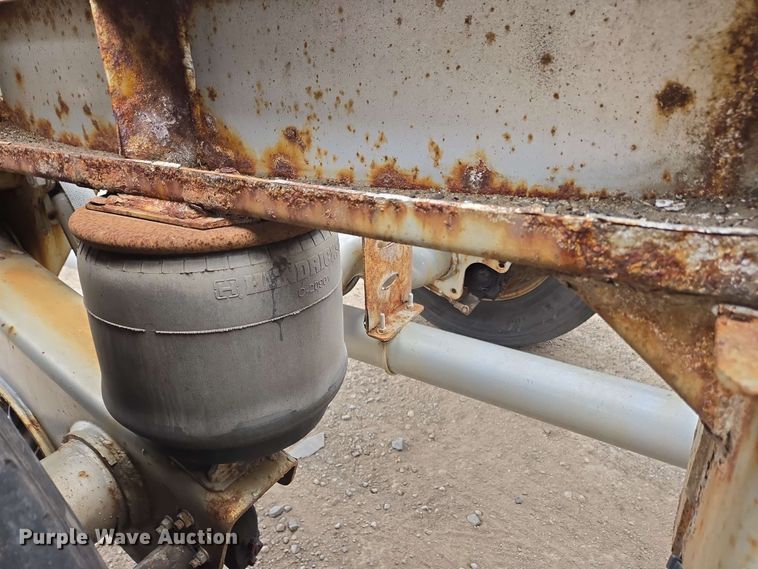 image for item EC4203 2019 Gallegos pneumatic dry bulk trailer