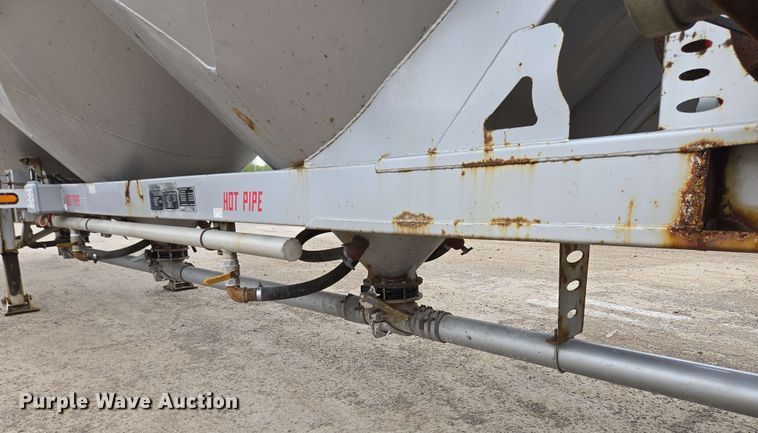 image for item EC4203 2019 Gallegos pneumatic dry bulk trailer