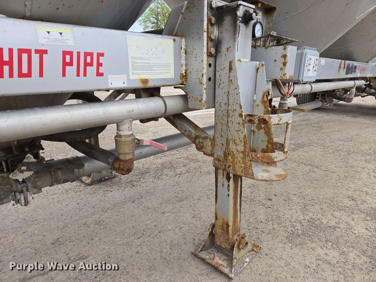 image for item EC4203 2019 Gallegos pneumatic dry bulk trailer