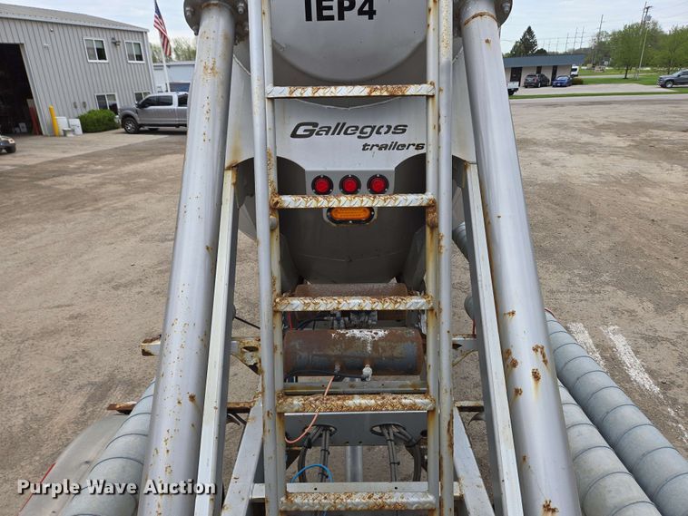 image for item EC4203 2019 Gallegos pneumatic dry bulk trailer