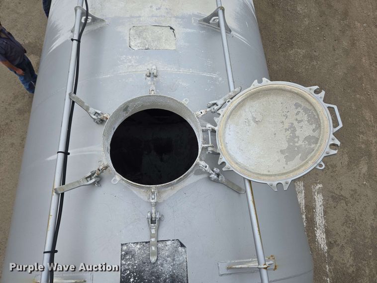 image for item EC4203 2019 Gallegos pneumatic dry bulk trailer