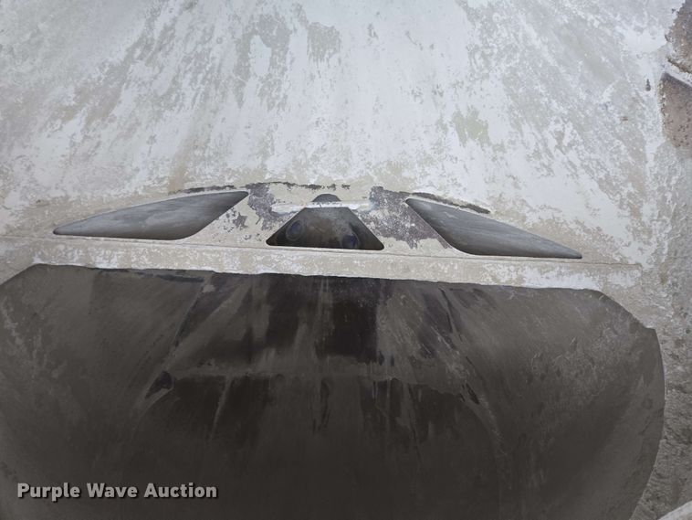 image for item EC4203 2019 Gallegos pneumatic dry bulk trailer