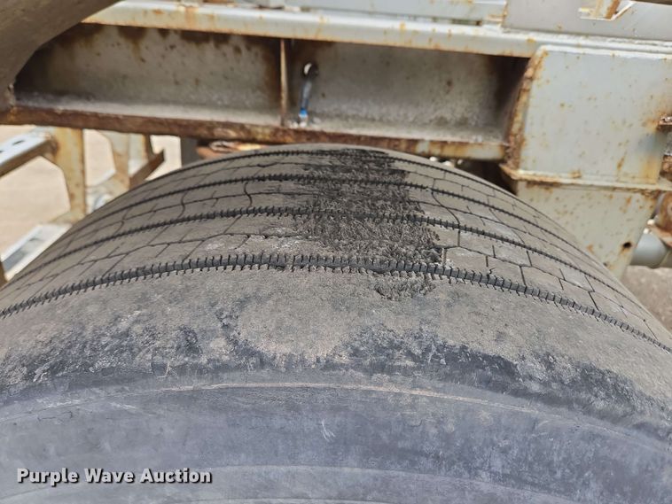 image for item EC4203 2019 Gallegos pneumatic dry bulk trailer