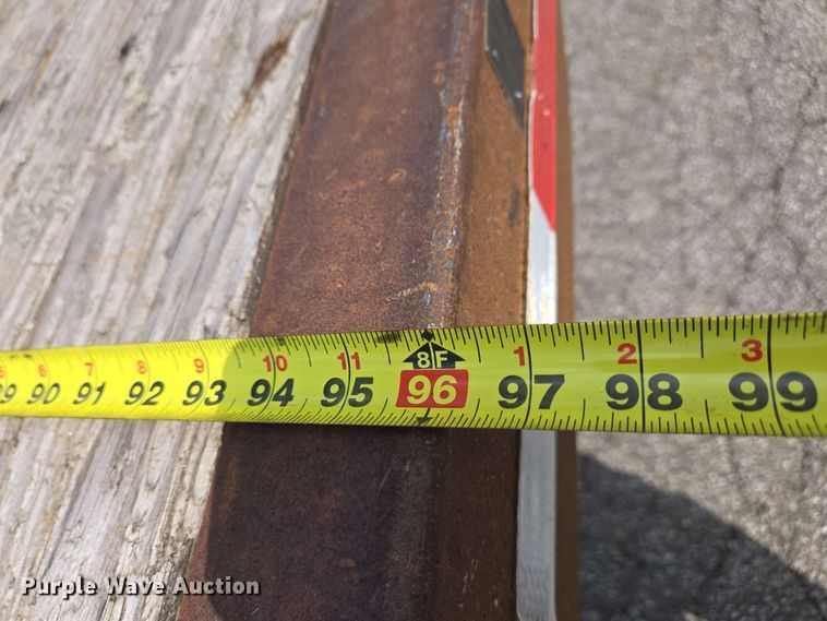 image for item EC4223 2011 Freightliner M2 flatbed truck