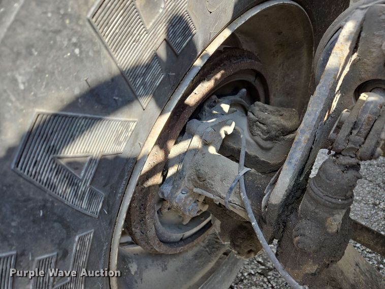 image for item EC4223 2011 Freightliner M2 flatbed truck