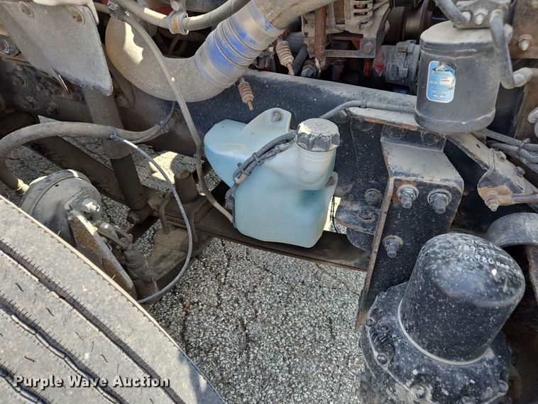 image for item EC4223 2011 Freightliner M2 flatbed truck