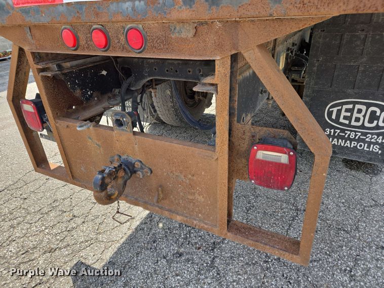 image for item EC4223 2011 Freightliner M2 flatbed truck