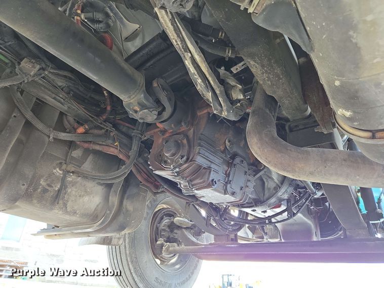 image for item EC4223 2011 Freightliner M2 flatbed truck