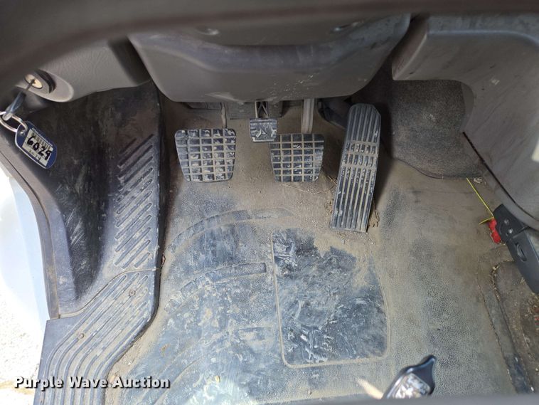 image for item EC4223 2011 Freightliner M2 flatbed truck