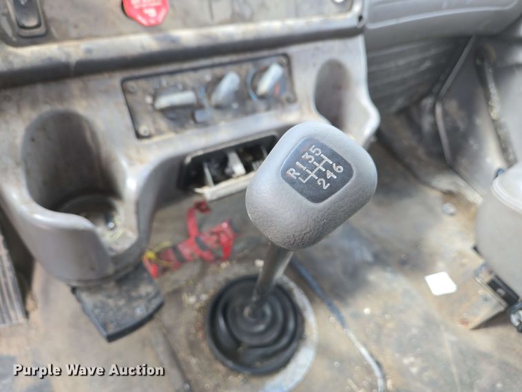 image for item EC4223 2011 Freightliner M2 flatbed truck