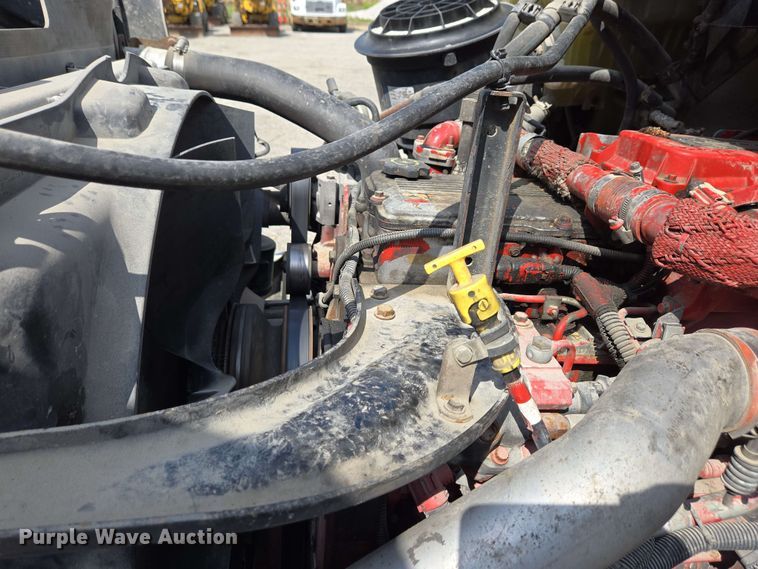 image for item EC4223 2011 Freightliner M2 flatbed truck